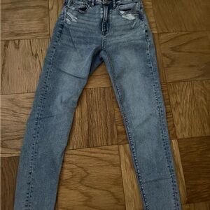 American Eagle Outfitters Light Blue mom jeans